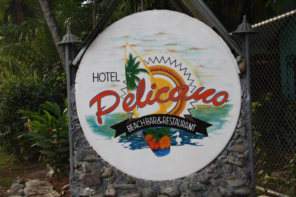 Pelican Beachfront Hotel Esterillos Este Exterior photo