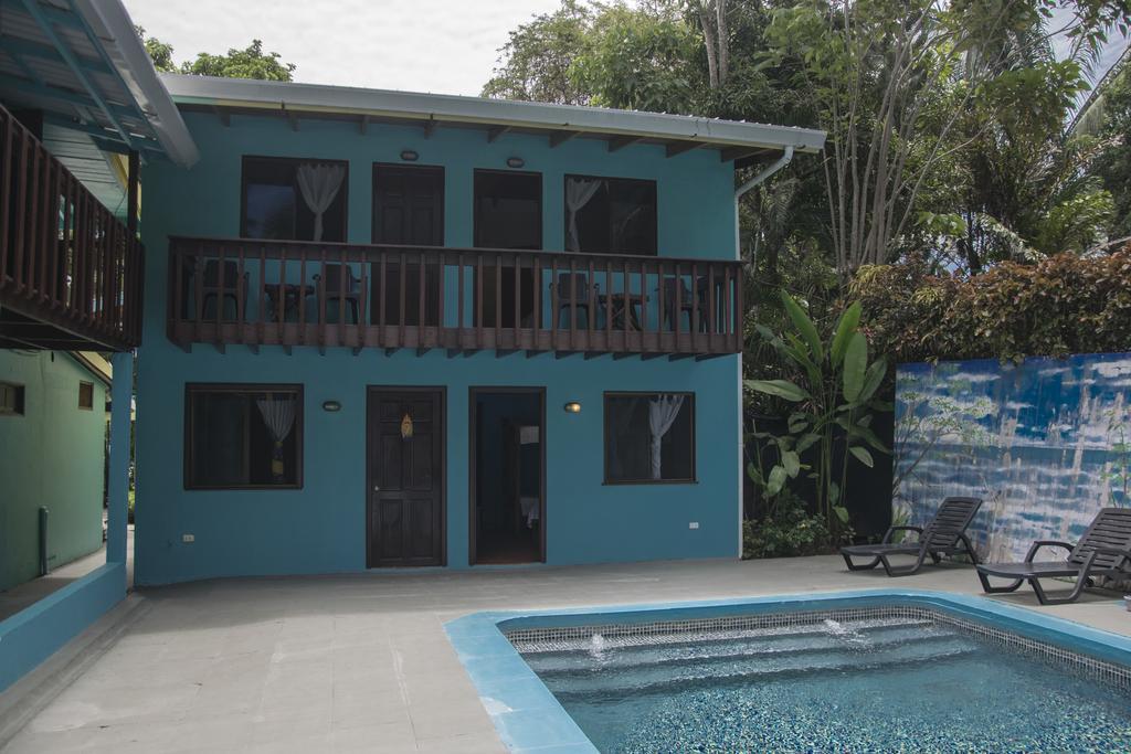 Pelican Beachfront Hotel Esterillos Este Exterior photo