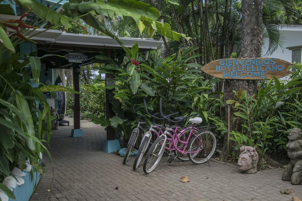 Pelican Beachfront Hotel Esterillos Este Exterior photo